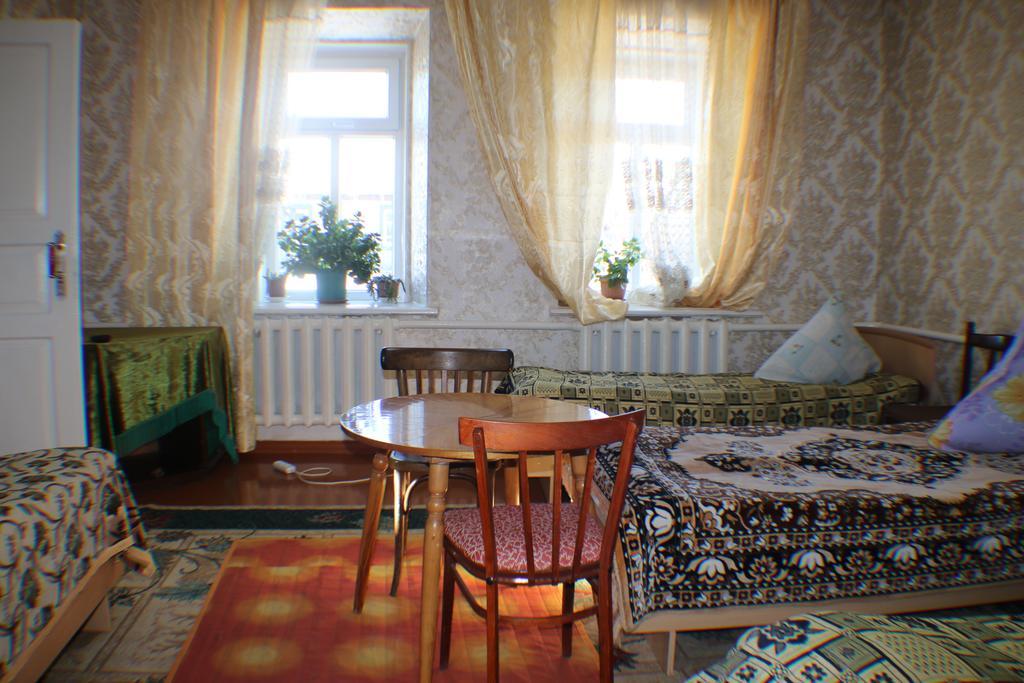 Hostel Ilbirs Karakol Eksteriør bilde