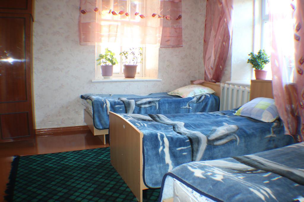 Hostel Ilbirs Karakol Eksteriør bilde